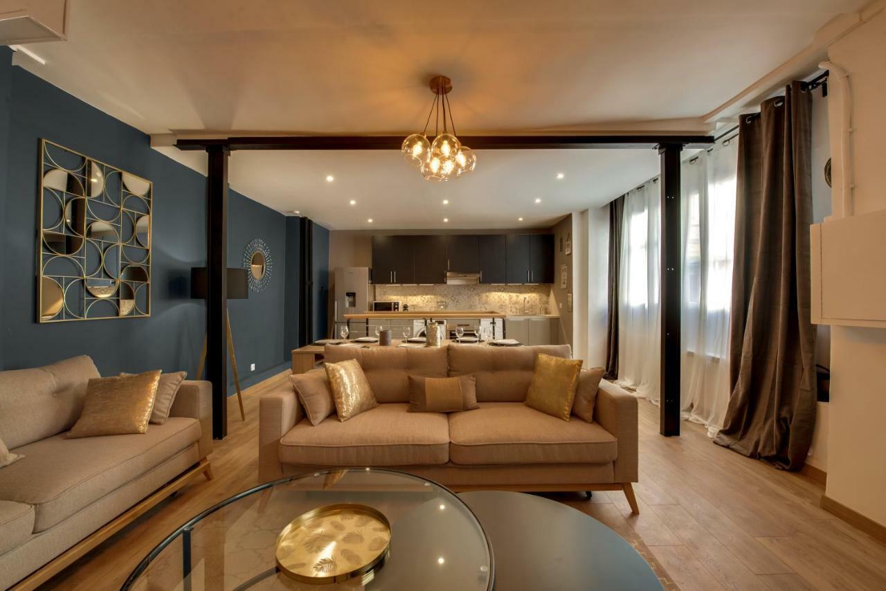 Beautiful Triplex In The Center Of Paris Apartment Exterior photo
