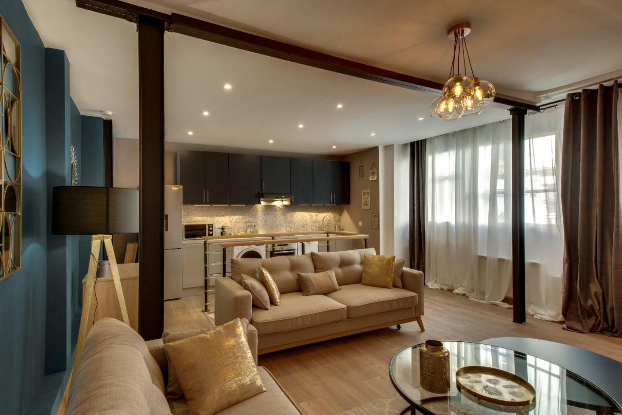Beautiful Triplex In The Center Of Paris Apartment Exterior photo