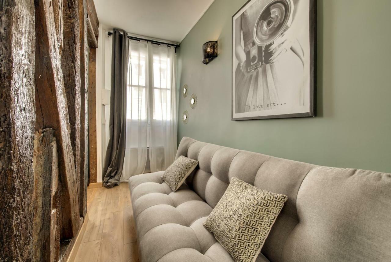 Beautiful Triplex In The Center Of Paris Apartment Exterior photo